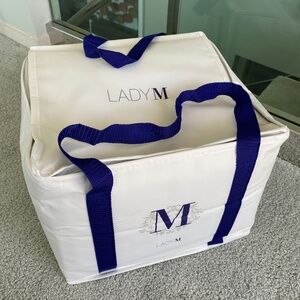 Lady M insulated Cake Bag